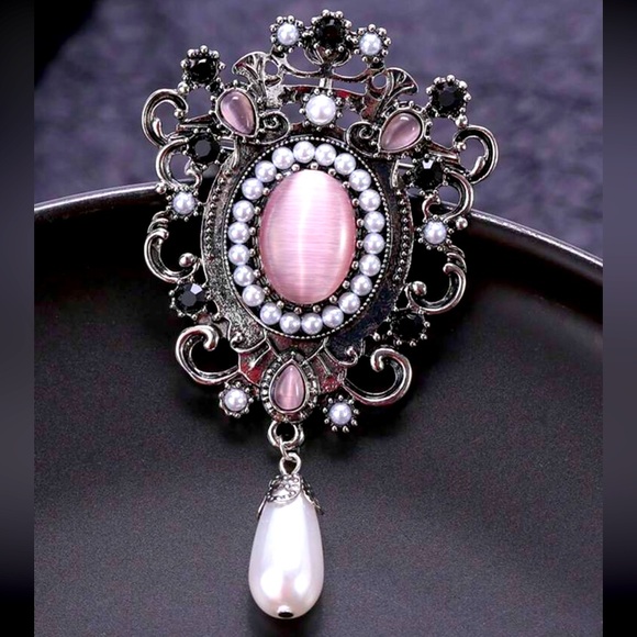 Victorian Jewelry - Vintage Style With Faux Pink Gemstone Inlay - Faux Pearl, Palace Brooch, Pin